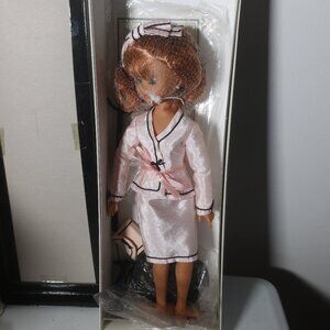 FAO Schwarz Horsman Rini High Tea Doll Fashion Doll 19010